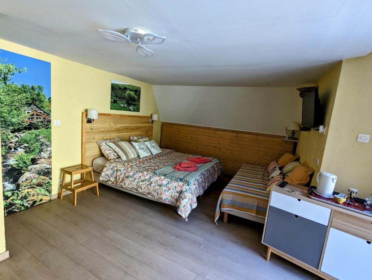 Chambres D'Hotes Le Lepadou-Bas Saint-Chély-dʼAubrac Εξωτερικό φωτογραφία