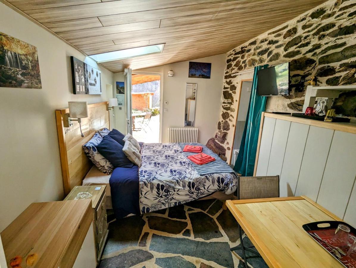 Chambres D'Hotes Le Lepadou-Bas Saint-Chély-dʼAubrac Εξωτερικό φωτογραφία