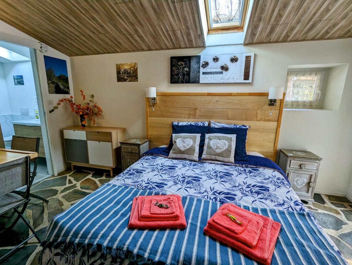 Chambres D'Hotes Le Lepadou-Bas Saint-Chély-dʼAubrac Εξωτερικό φωτογραφία